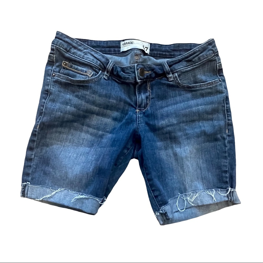 Garage Cutoff Denim Jegging Shorts with Raw Hem Size 7